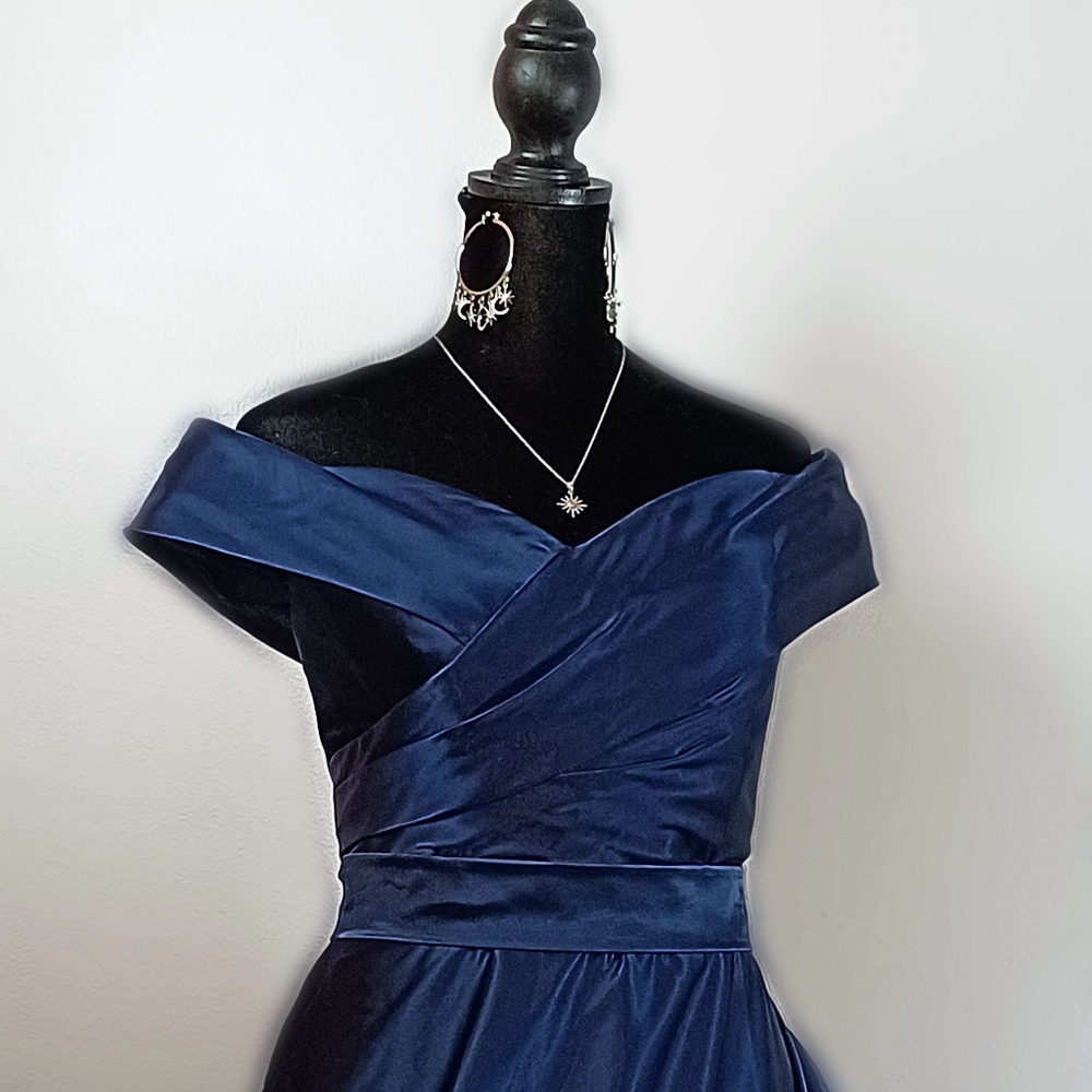 Midnight Blue Silky Evening Formal Gown